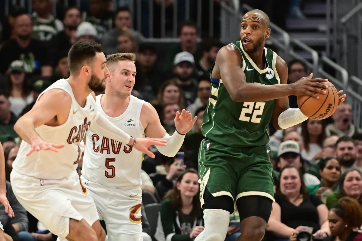 Doc Rivers provides newest update on Khris Middleton's injury status
