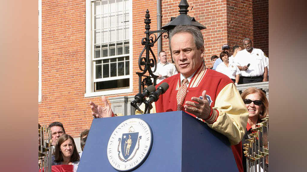 Larry Lucchino Red Sox president when team won three world championships dies at 78